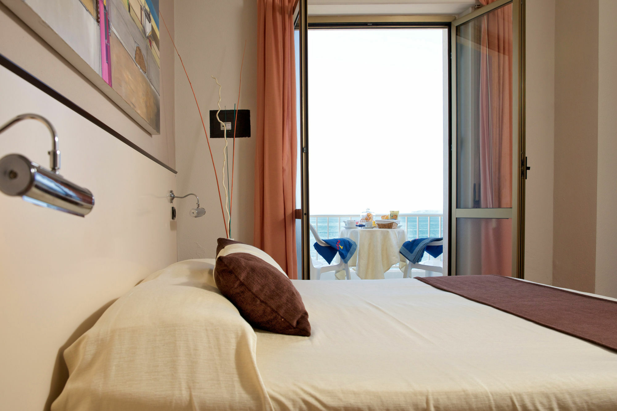Hotel Mediterraneo Сапри Экстерьер фото